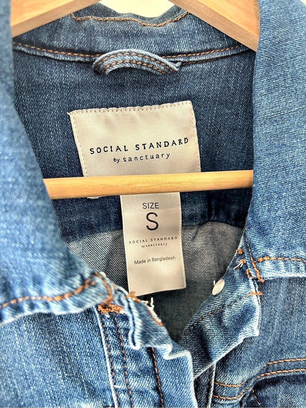 Social Standard Women's Denim Jacket Blue Size Small - Picture 5 of 5